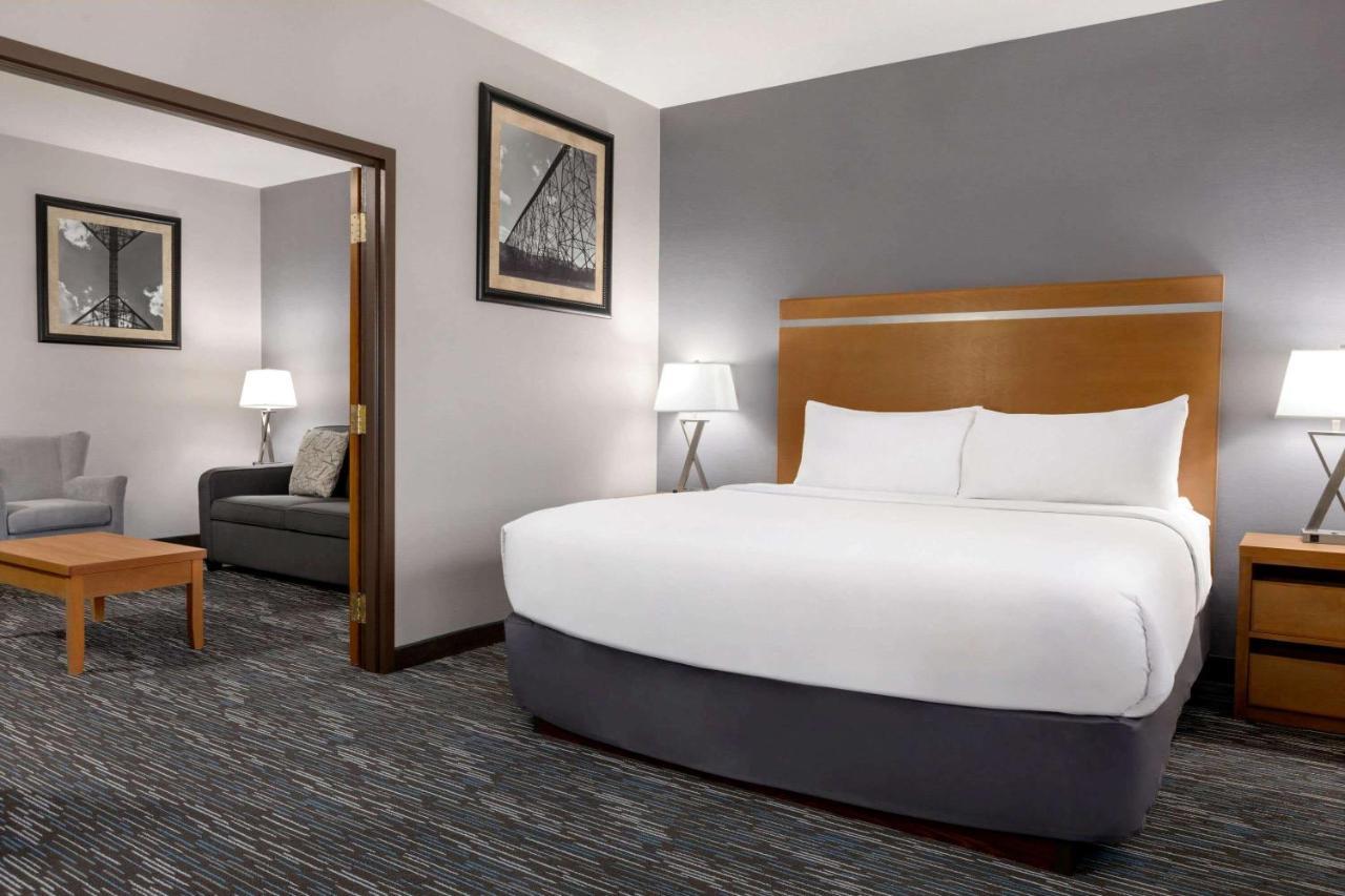 Wingate By Wyndham Lethbridge Hotel Kültér fotó