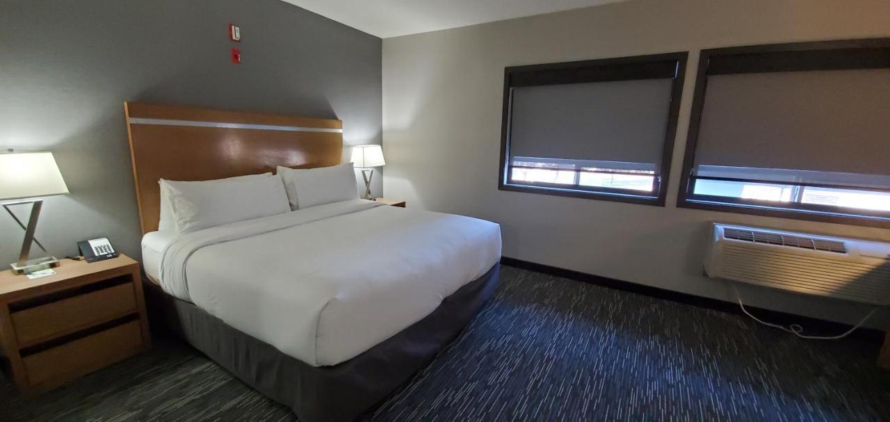 Wingate By Wyndham Lethbridge Hotel Kültér fotó