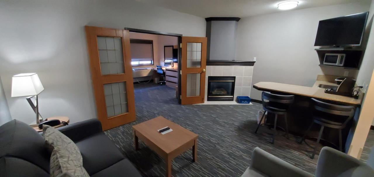Wingate By Wyndham Lethbridge Hotel Kültér fotó