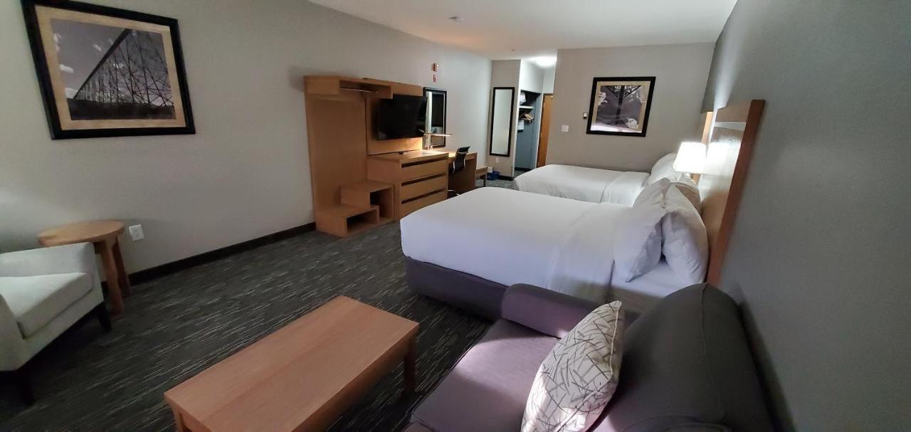 Wingate By Wyndham Lethbridge Hotel Kültér fotó