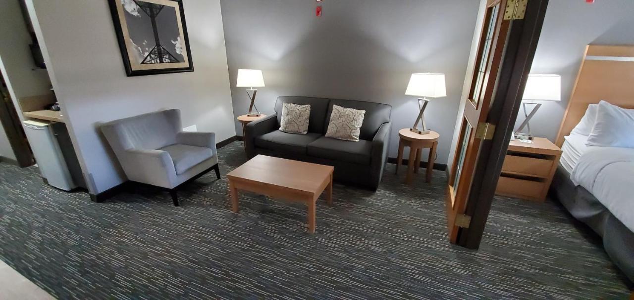 Wingate By Wyndham Lethbridge Hotel Kültér fotó